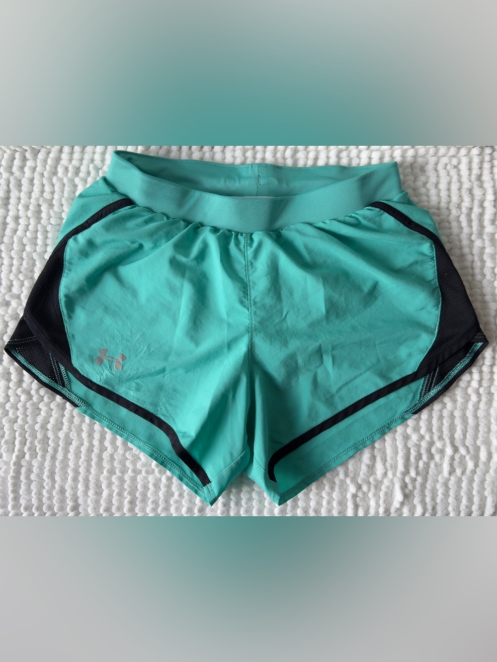 Under Armour Women’s Aqua/Teal Athletic Running Shorts with Black Trim size XS
